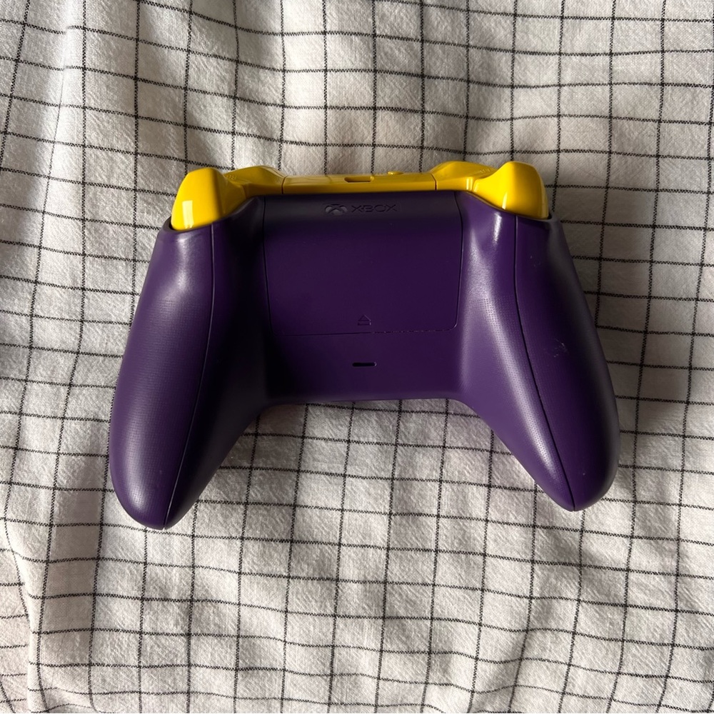 Custom Xbox controller - Picture 4 of 4